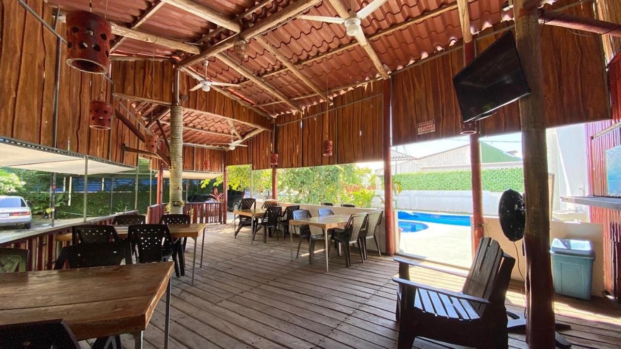 Hospedaje Quepos Exteriör bild